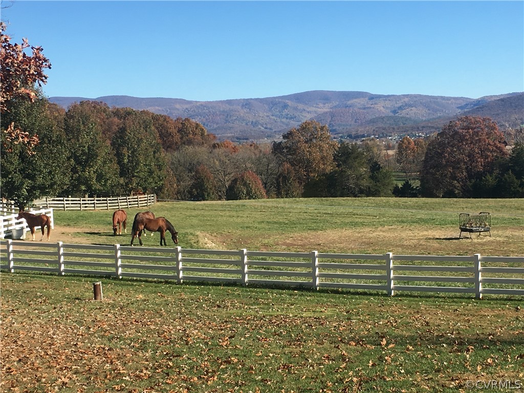 3773 East Point Road Elkton, VA 22827 - Photo 3 of 45 Gallery Image 3