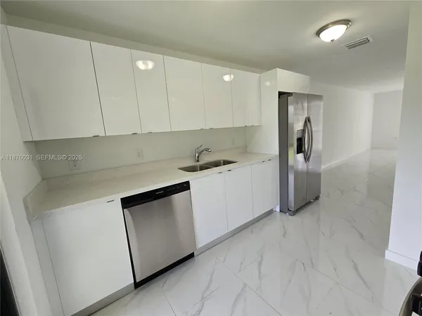 $2,575 | 18700 Southwest 316th Terrace, Unit 18700, Homestead, FL 33030