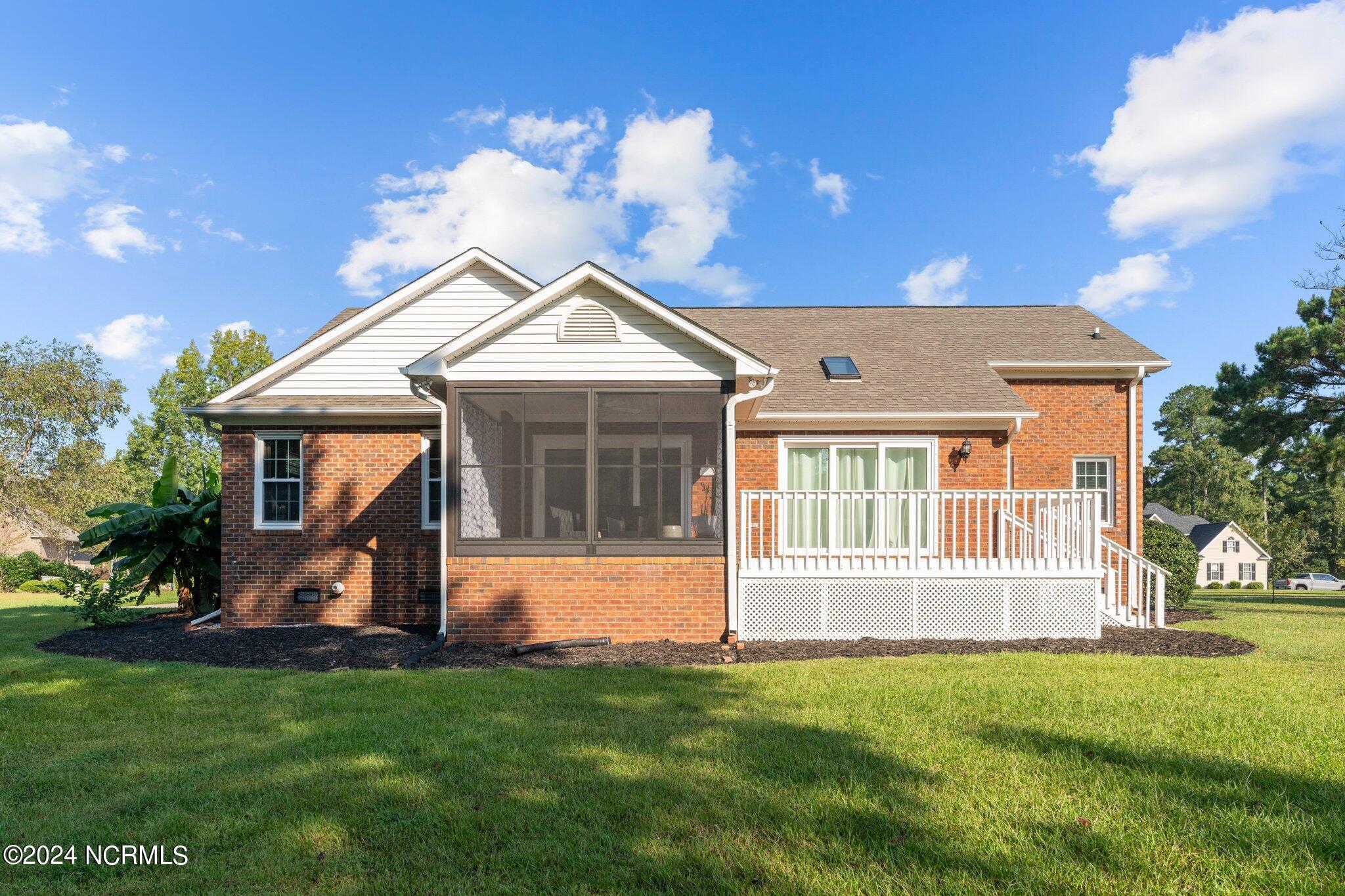 201 Mellen Road New Bern, NC 28562 - Photo 11 of 54 42-web-or-mls-DSC_9010