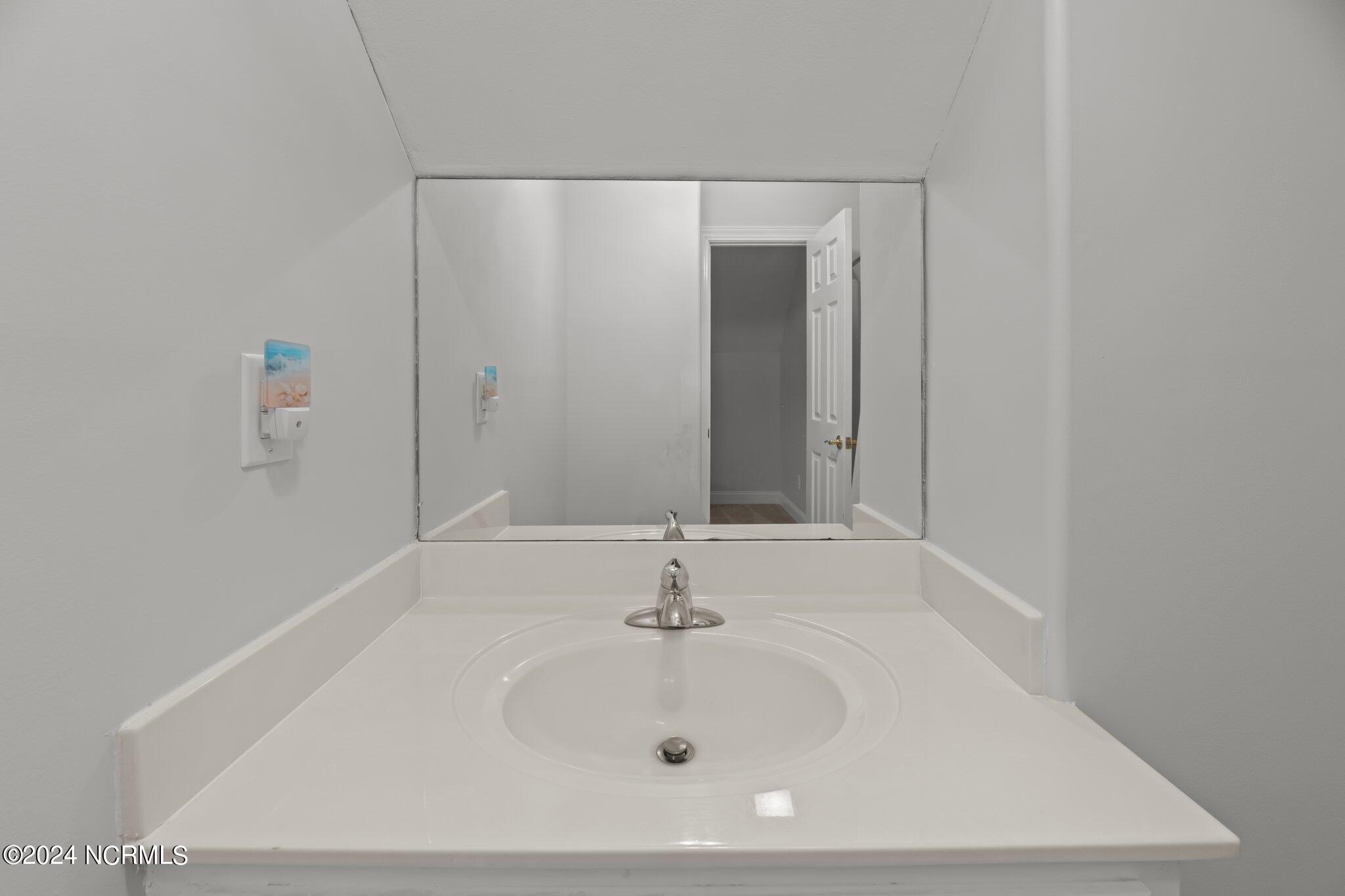 201 Mellen Road New Bern, NC 28562 - Photo 21 of 54 32-web-or-mls-DSC_8981