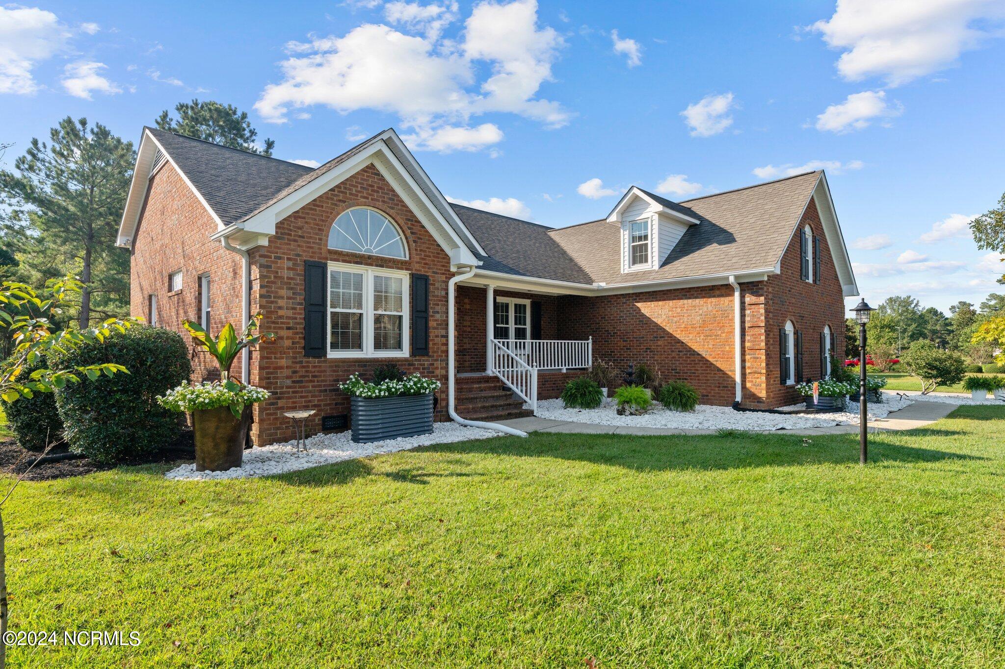 201 Mellen Road New Bern, NC 28562 - Photo 3 of 54 51-web-or-mls-DSC_9027