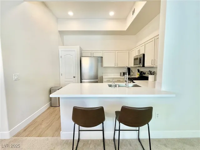 $1,800 | 3451 Desert Cliff Street, Unit 203, Las Vegas, NV 89129