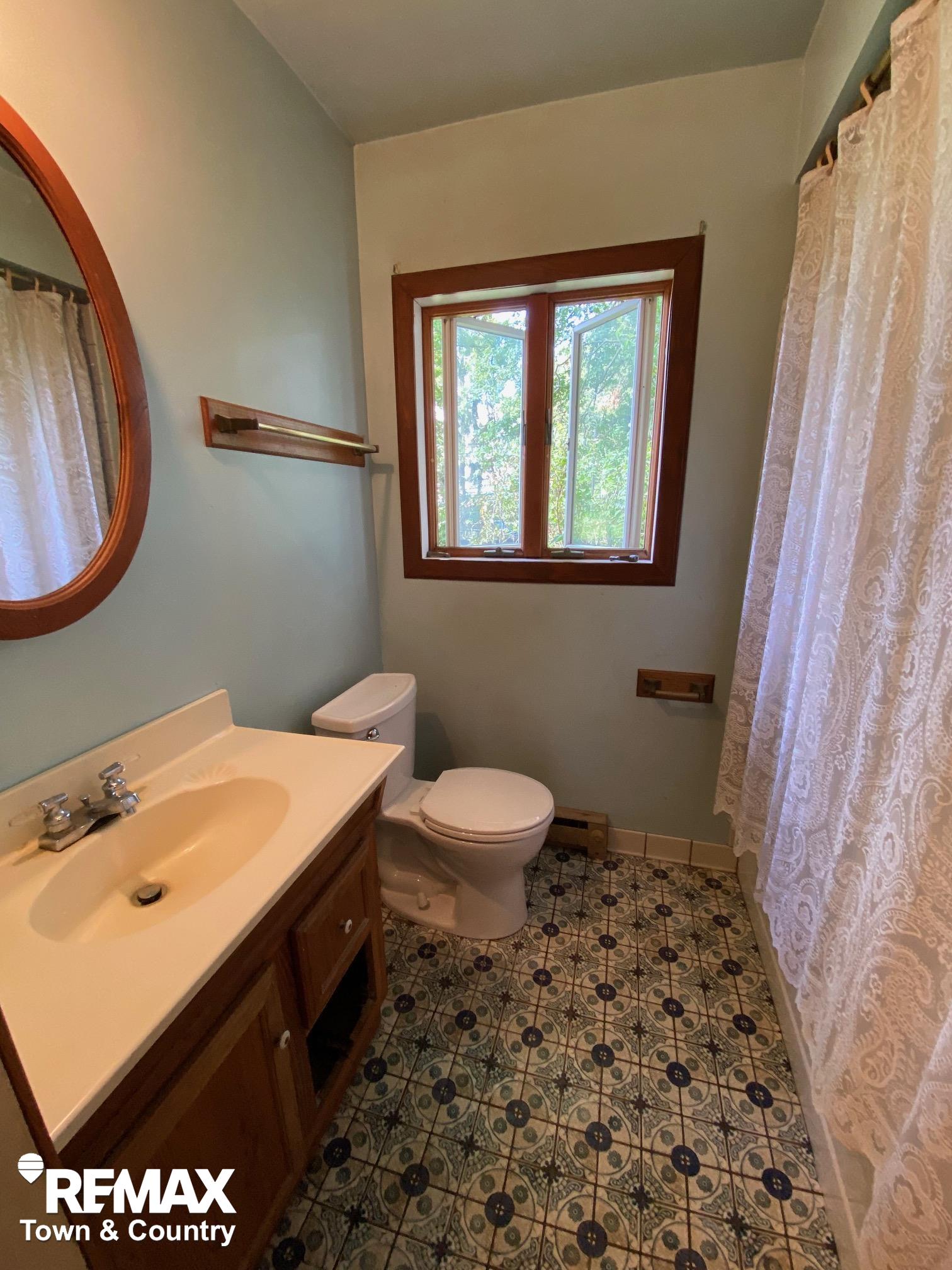 4989 Peck Road North Branch, MI 48461 - Photo 12 of 35 50151766-25e1a1bf-f04d-442c-bc79-7bf77eaccb5a.JPG