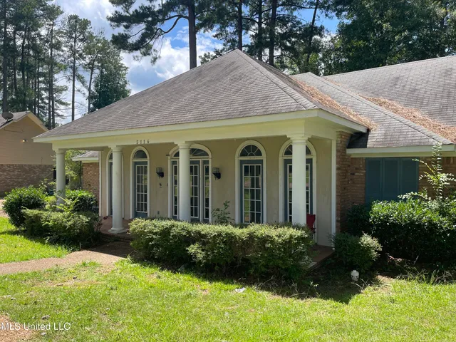 $230,000 | 5114 Brookleigh Drive, Byram, MS 39272