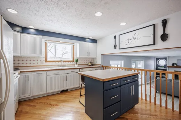 $449,900 | 14 Port Meadow Trail, Perinton, NY 14450