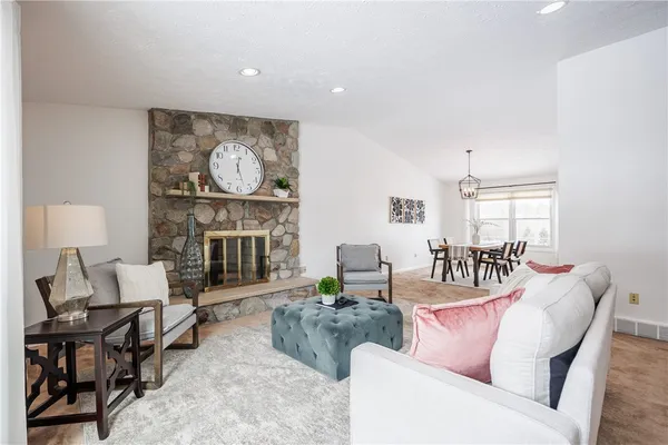 $449,900 | 14 Port Meadow Trail, Perinton, NY 14450