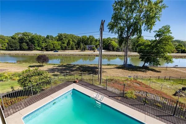 $449,900 | 14 Port Meadow Trail, Perinton, NY 14450