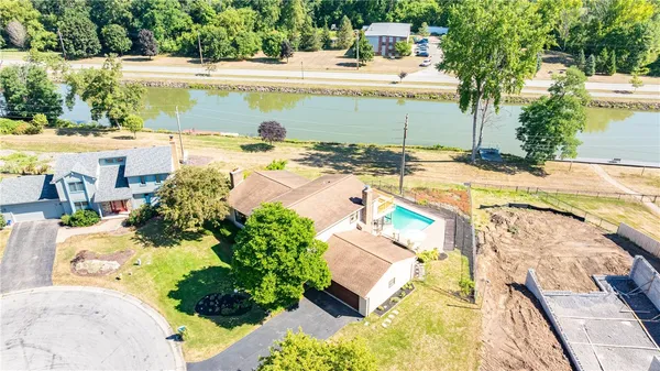 $449,900 | 14 Port Meadow Trail, Perinton, NY 14450