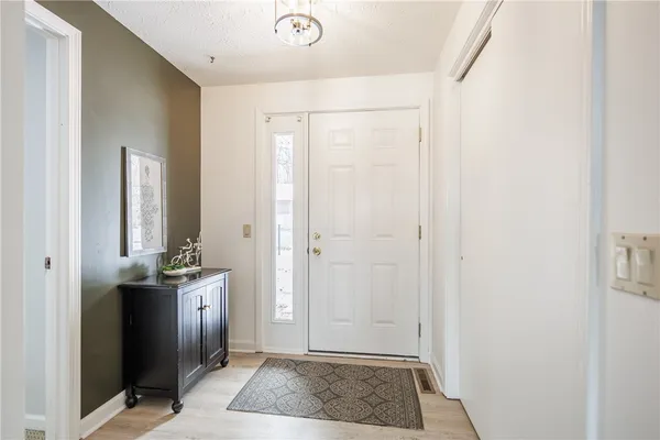 $449,900 | 14 Port Meadow Trail, Perinton, NY 14450