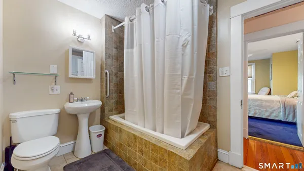 $439,900 | 40 Middlefield Street, Middletown, CT 06457