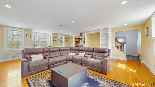 $439,900 | 40 Middlefield Street, Middletown, CT 06457