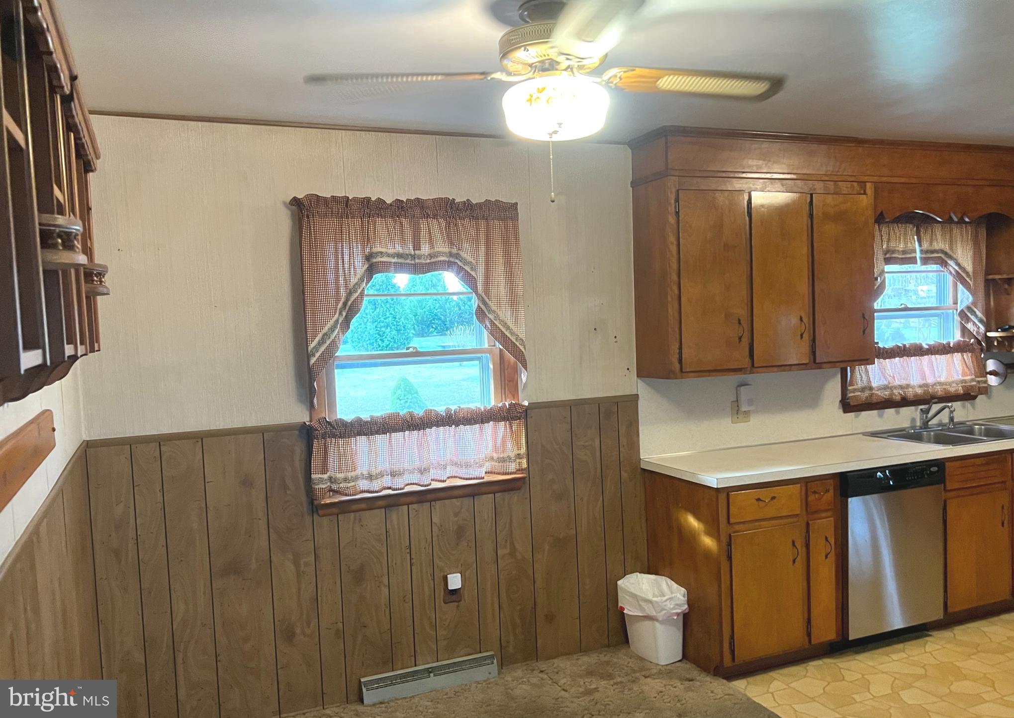 18619 Wagaman Road Hagerstown, MD 21740 - Photo 15 of 32 Dining area