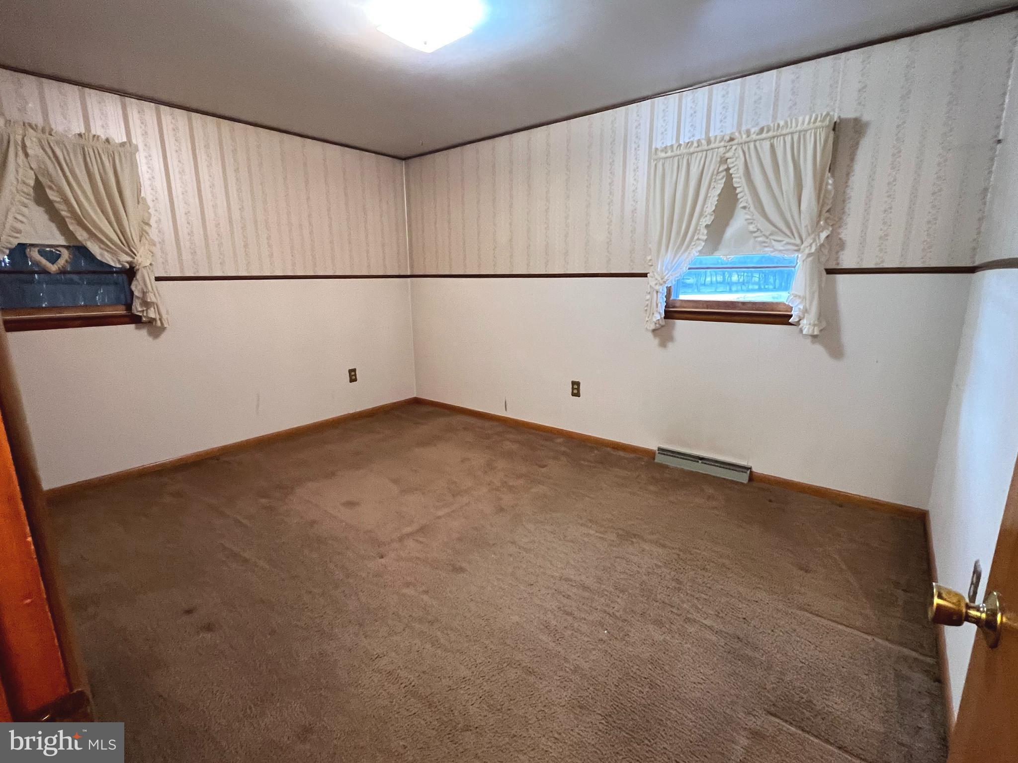 18619 Wagaman Road Hagerstown, MD 21740 - Photo 17 of 32 1 of 3 bedrooms