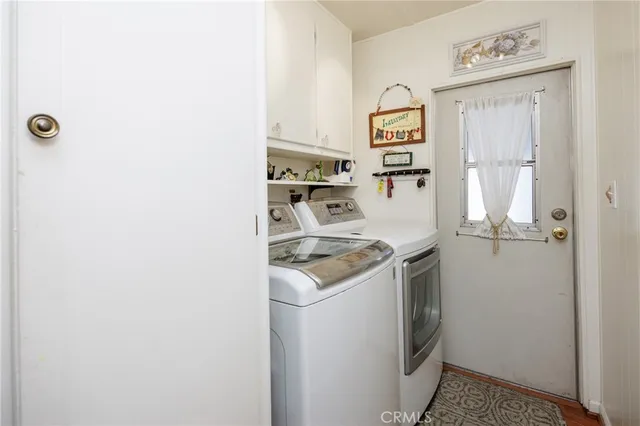 a house view with a backyard space