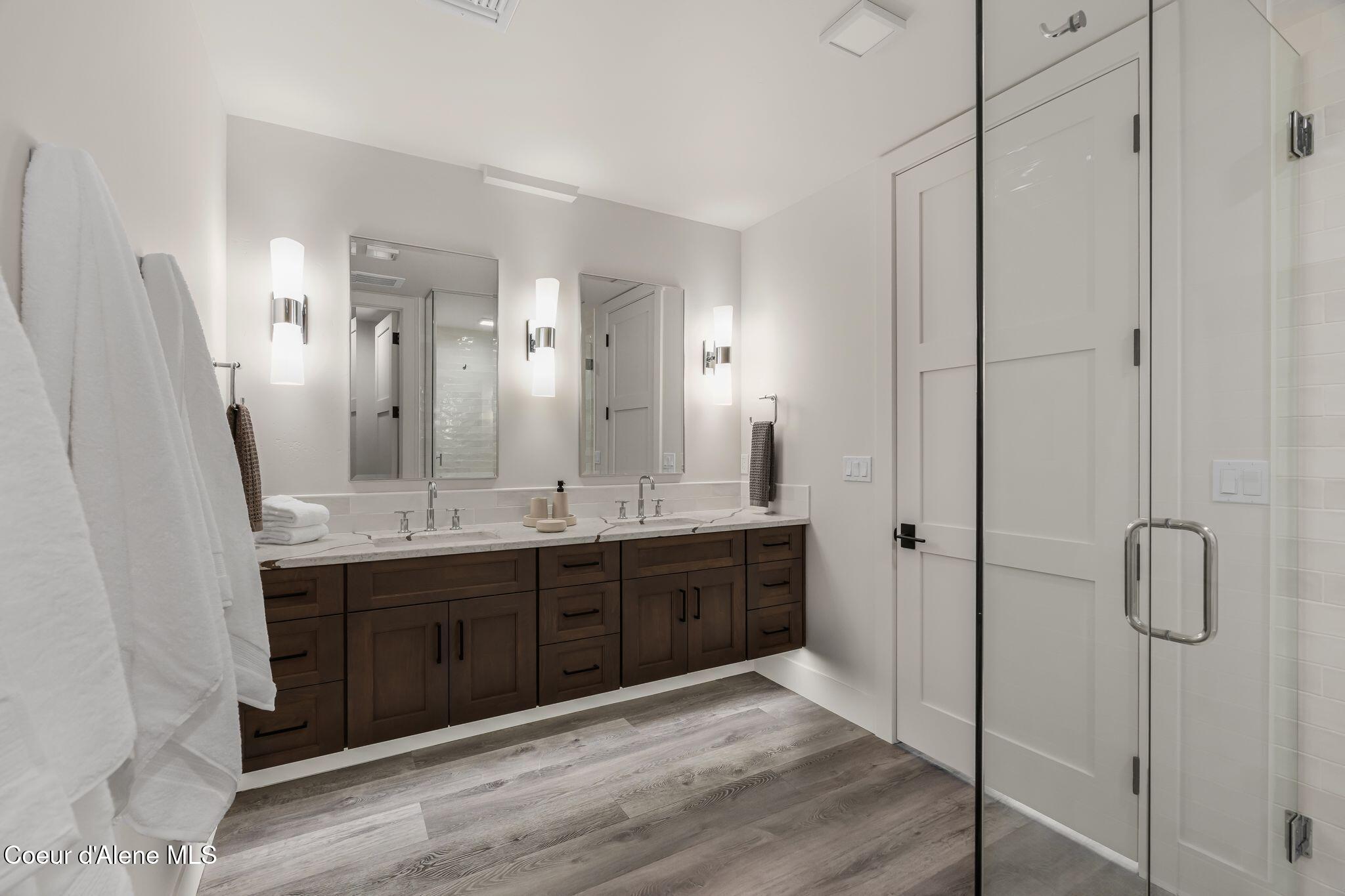 802 Sandpoint Avenue, Unit 8301 Sandpoint, ID 83864 - Photo 32 of 61 15_A7404323