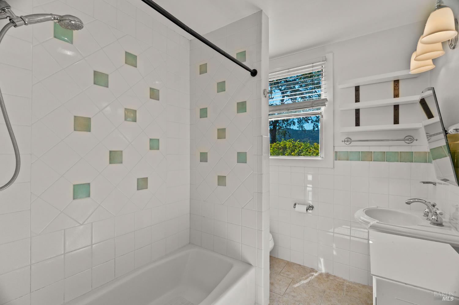 1225 Oakville Grade Road Oakville, CA 94558 - Photo 39 of 76 a bathroom with a sink and a bathtub