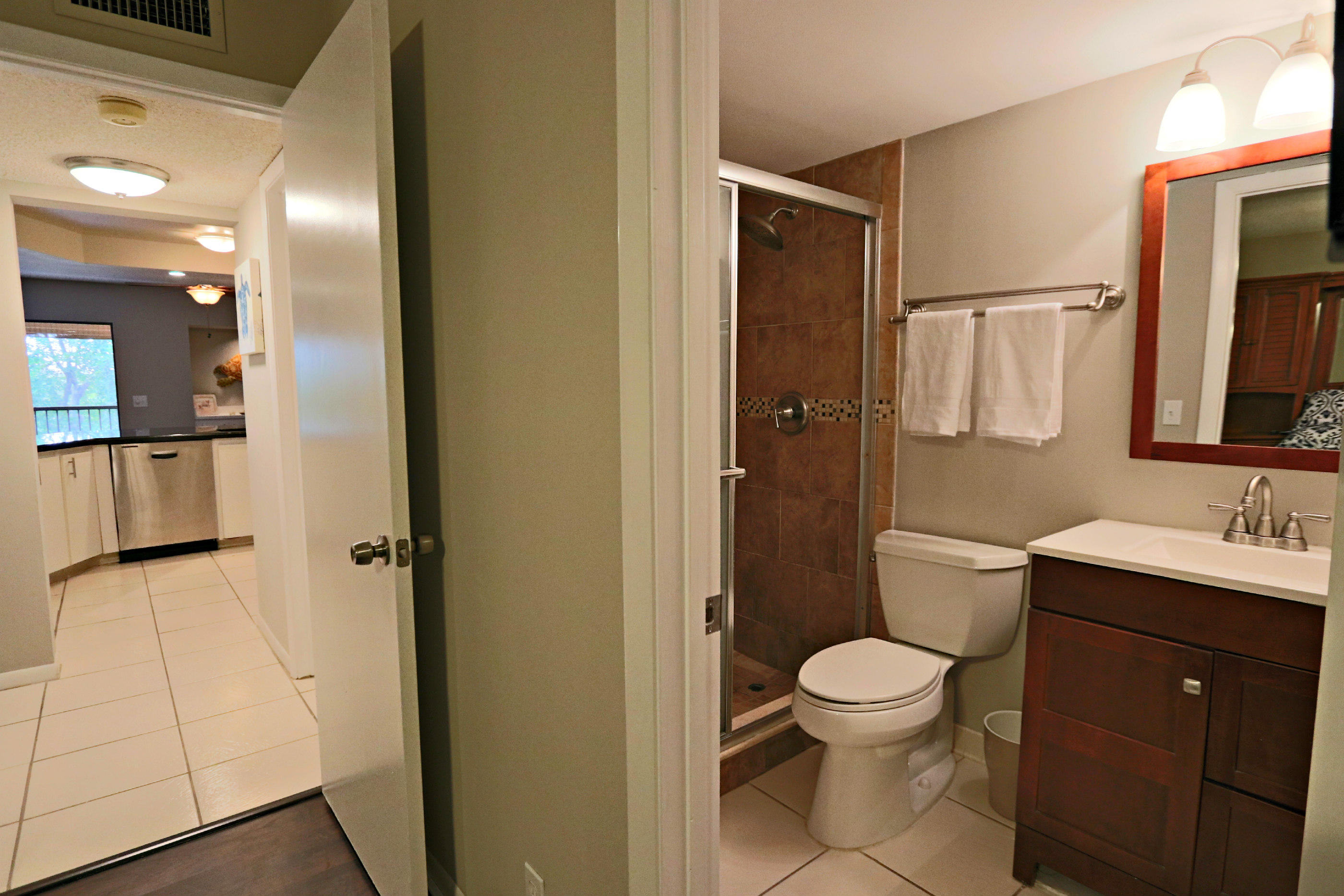 1605 Highway 1, Unit E402 Jupiter, FL 33477 - Photo 20 of 34 Master Bathroom