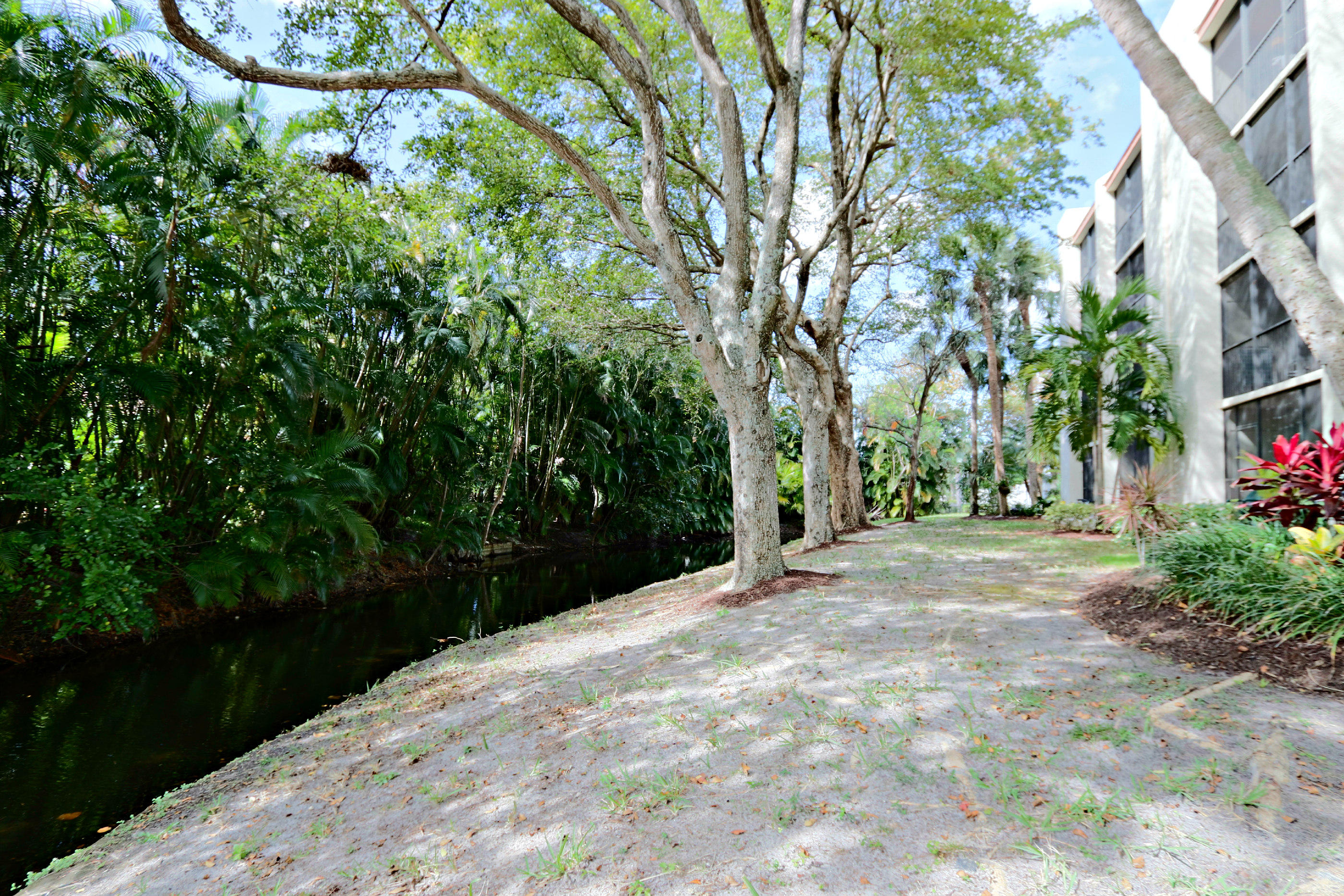 1605 Highway 1, Unit E402 Jupiter, FL 33477 - Photo 23 of 34 Searise E Exterior Back