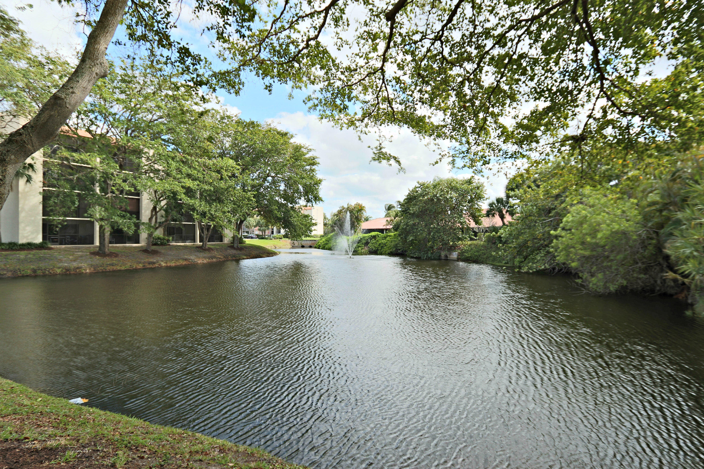 1605 Highway 1, Unit E402 Jupiter, FL 33477 - Photo 25 of 34 Searise Lagoon