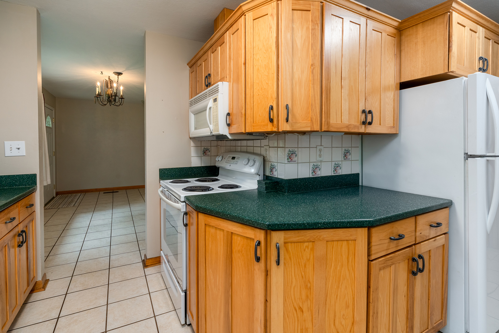 222 Bay Road Carbondale, IL 62903 - Photo 7 of 46 Gallery Image 7