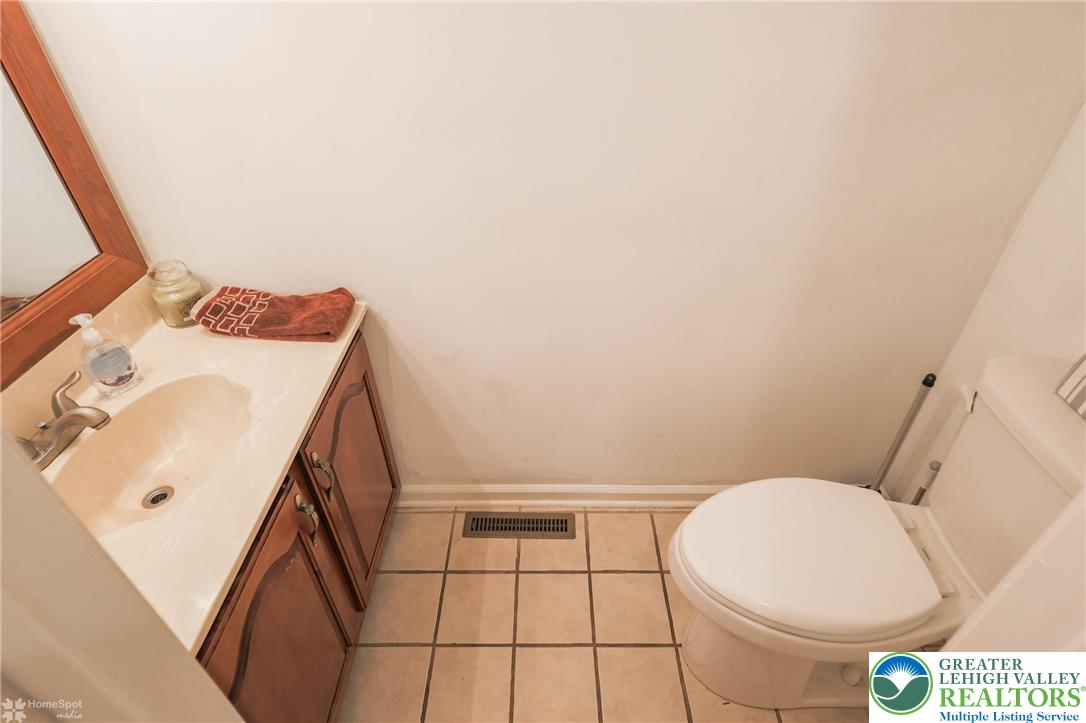 3657 Gramercy Place Bethlehem, PA 18020 - Photo 30 of 86