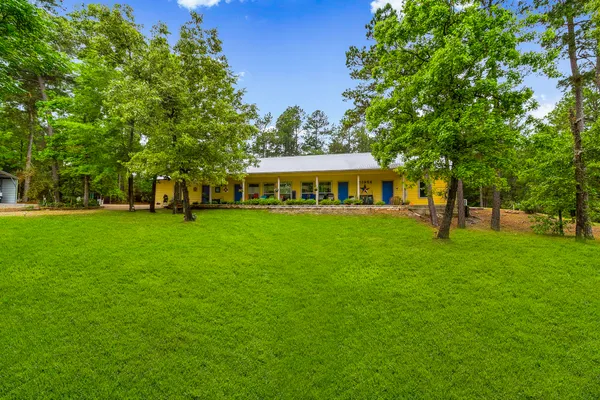 $1,175,000 | 3557 Highway 75, Huntsville, TX 77320