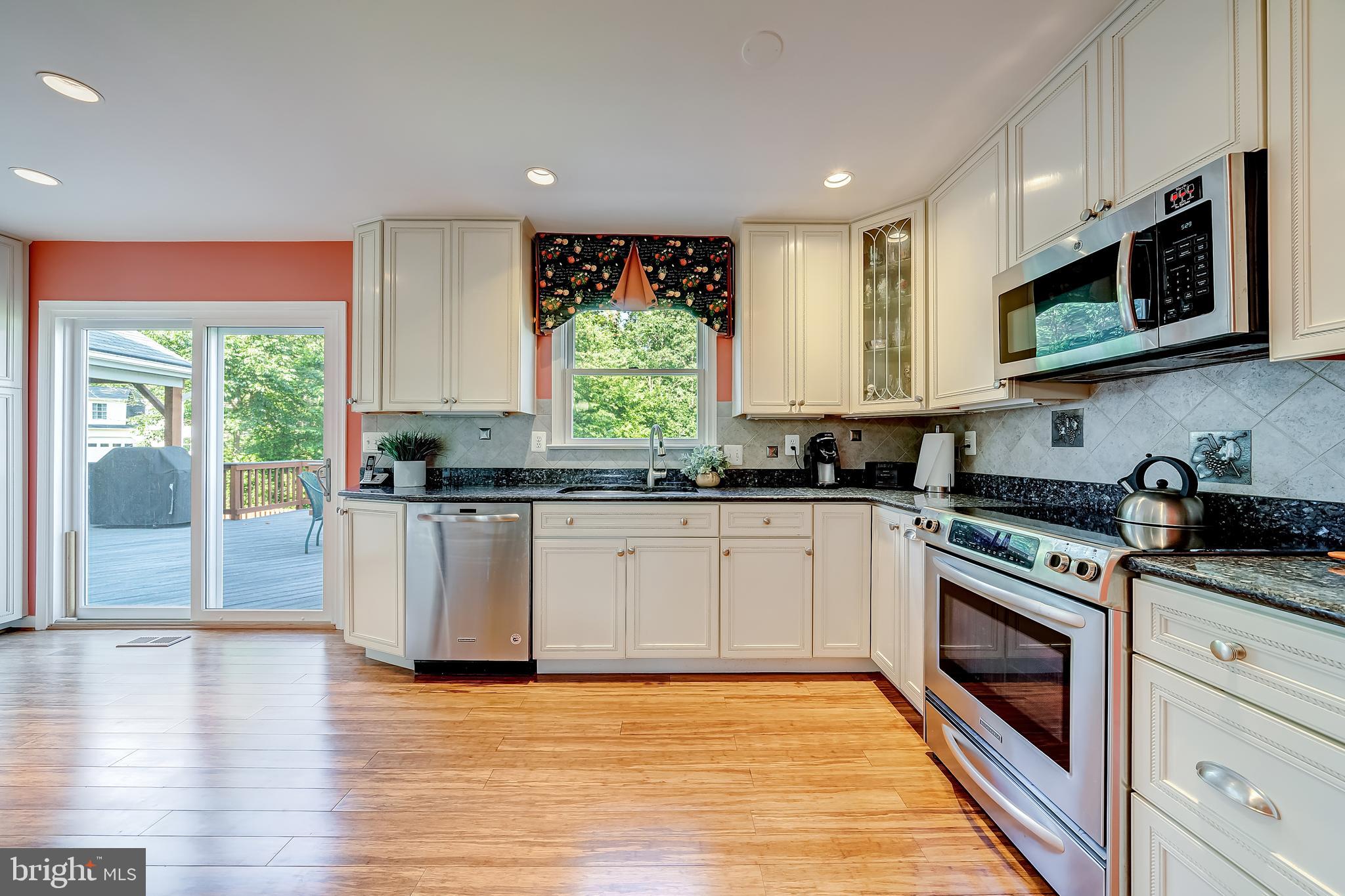 15220 Elk Run Road Chantilly, VA 20151 - Photo 14 of 83 Gallery Image 14