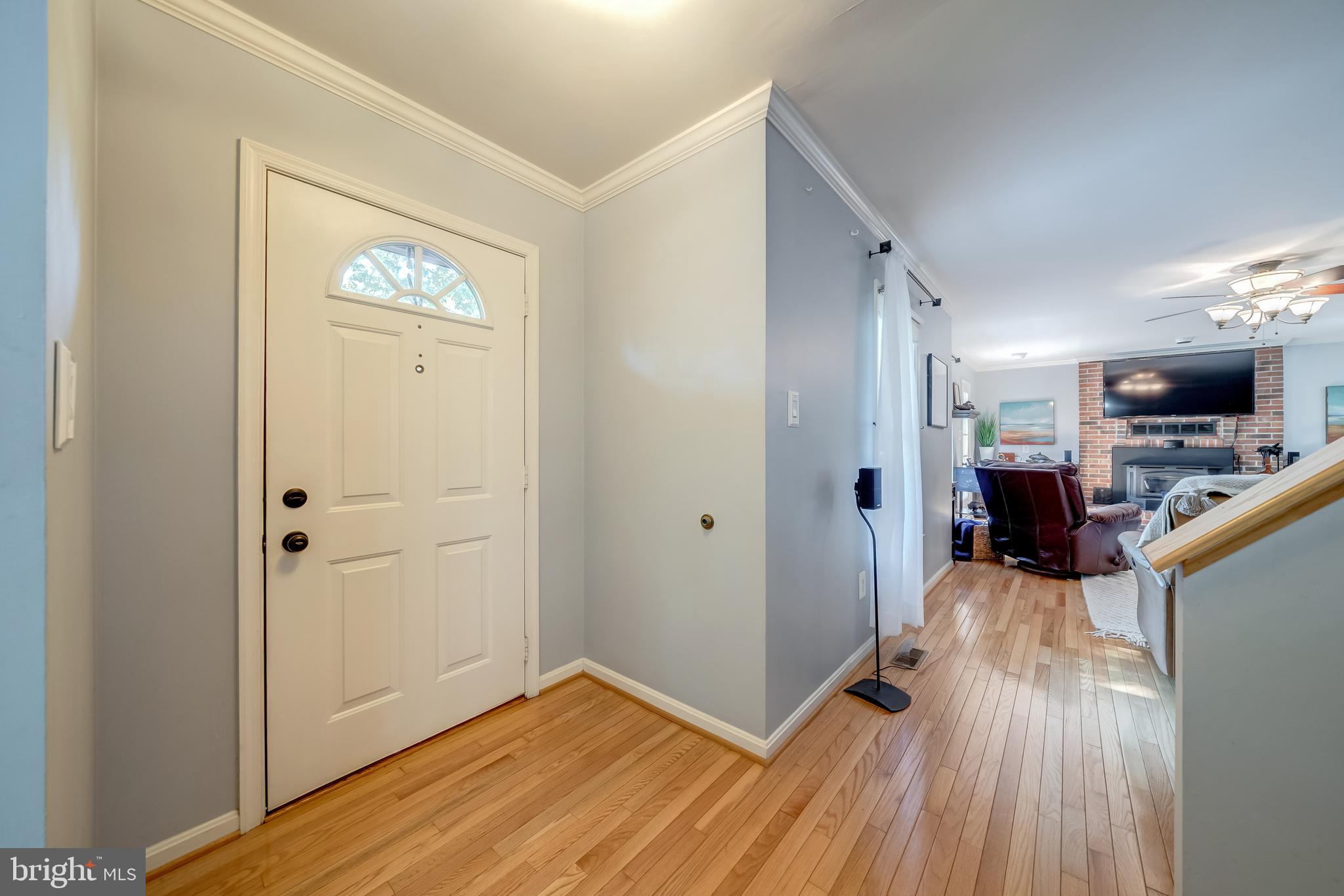 15220 Elk Run Road Chantilly, VA 20151 - Photo 3 of 83 Gallery Image 3