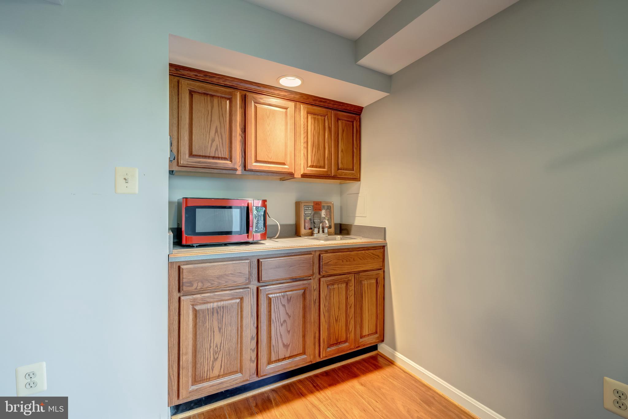 15220 Elk Run Road Chantilly, VA 20151 - Photo 31 of 83 Gallery Image 31