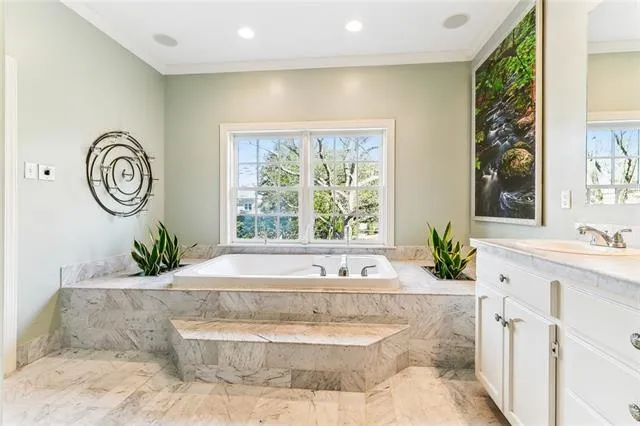 $535,000 | 4 Muirfield Place, New Orleans, LA 70131