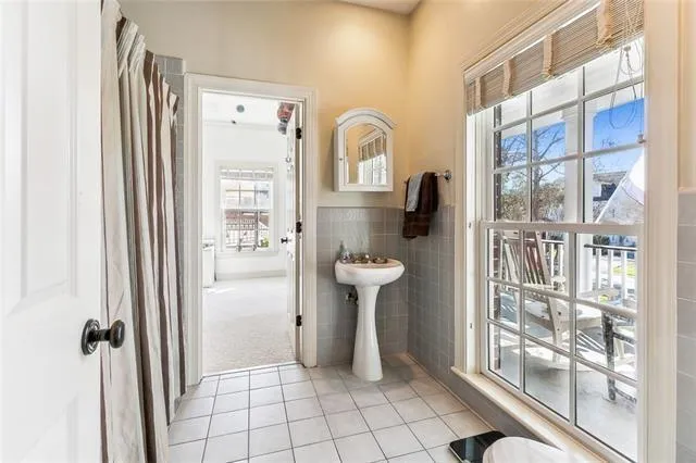 $535,000 | 4 Muirfield Place, New Orleans, LA 70131