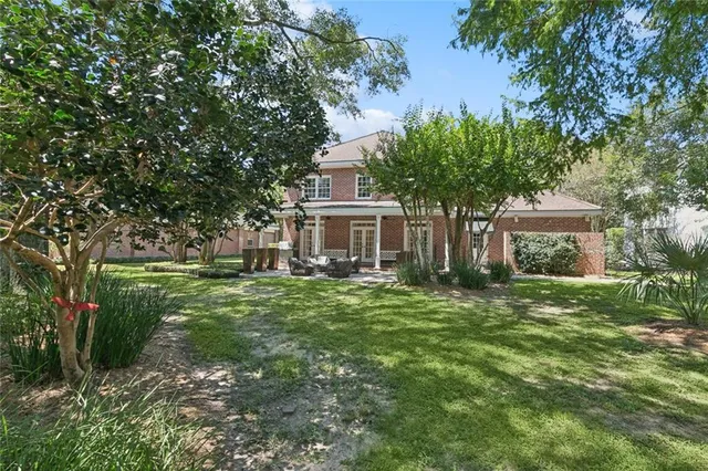 $535,000 | 4 Muirfield Place, New Orleans, LA 70131