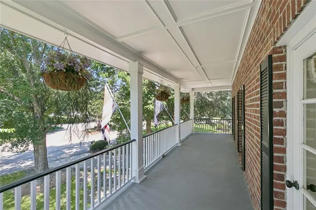 $535,000 | 4 Muirfield Place, New Orleans, LA 70131