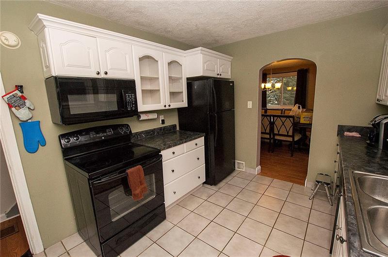 912 Glass Run Road Pittsburgh, PA 15236 - Photo 8 of 22 Gallery Image 8