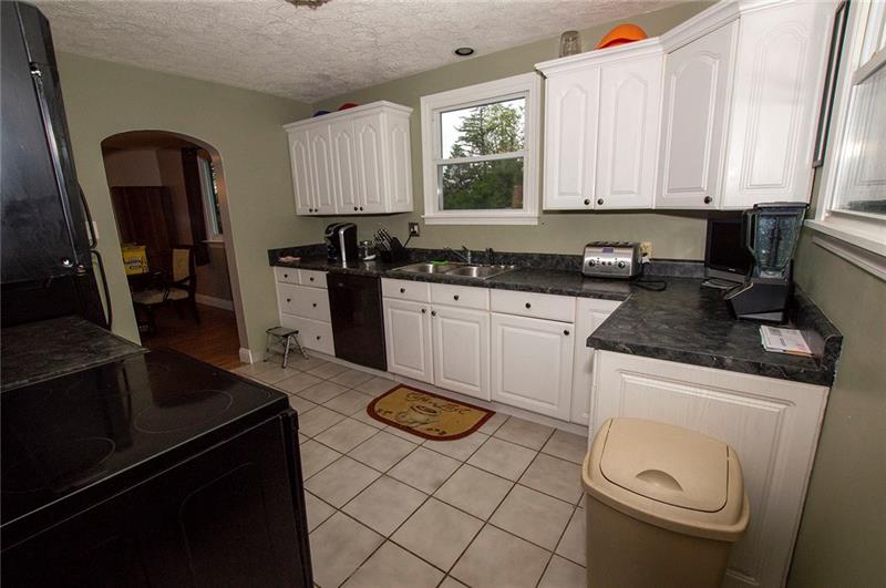 912 Glass Run Road Pittsburgh, PA 15236 - Photo 9 of 22 Gallery Image 9