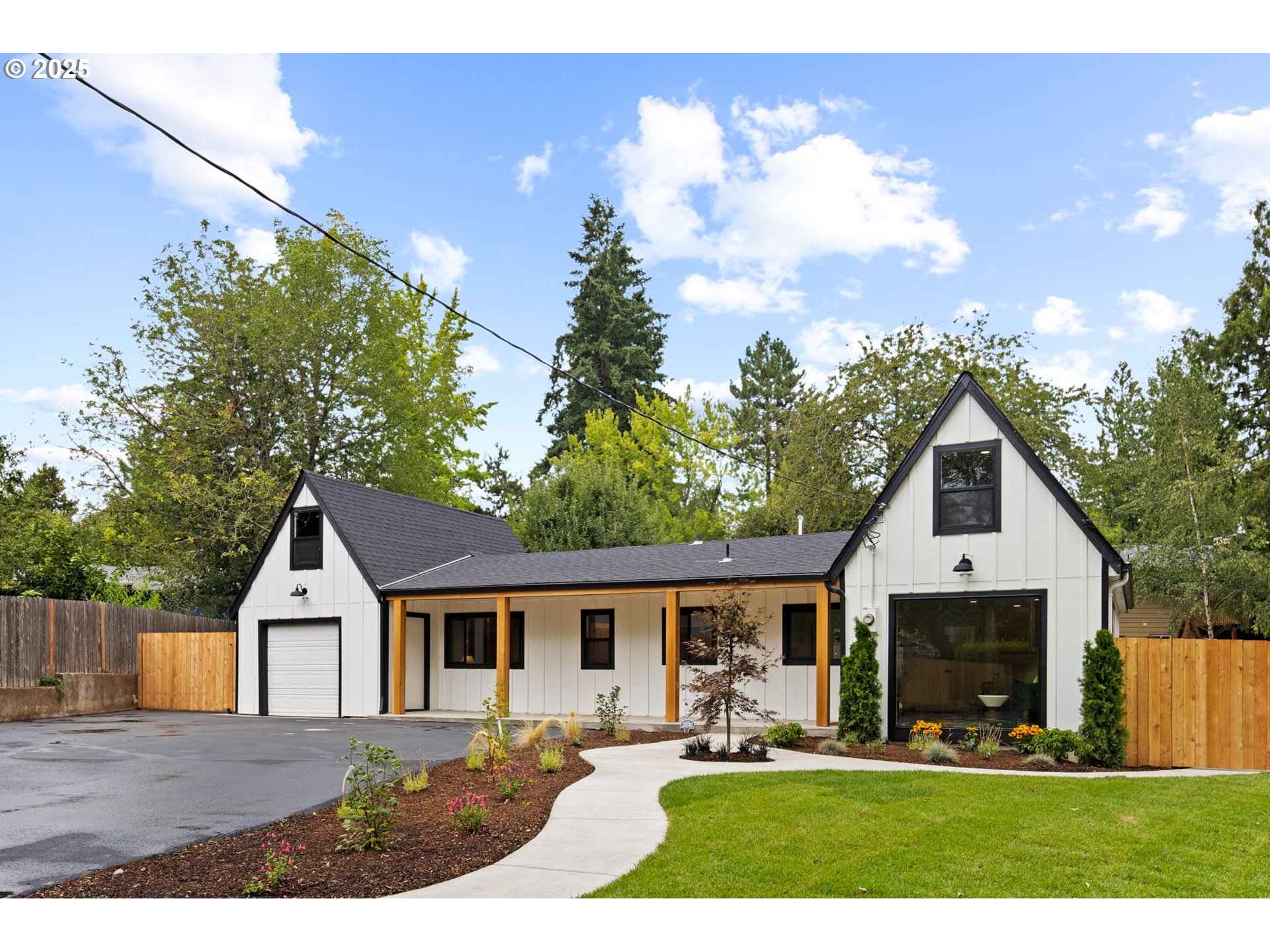 3825 Southwest Huber Street Portland, OR 97219 - Photo 1 of 48 Gallery Image 1