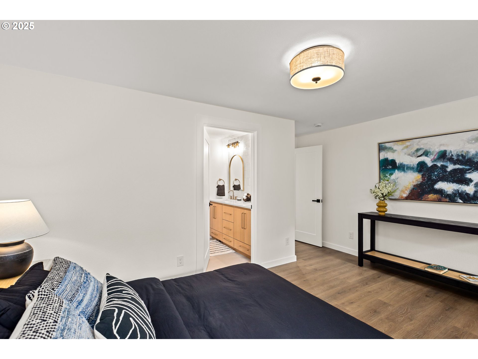 3825 Southwest Huber Street Portland, OR 97219 - Photo 19 of 48 Gallery Image 19