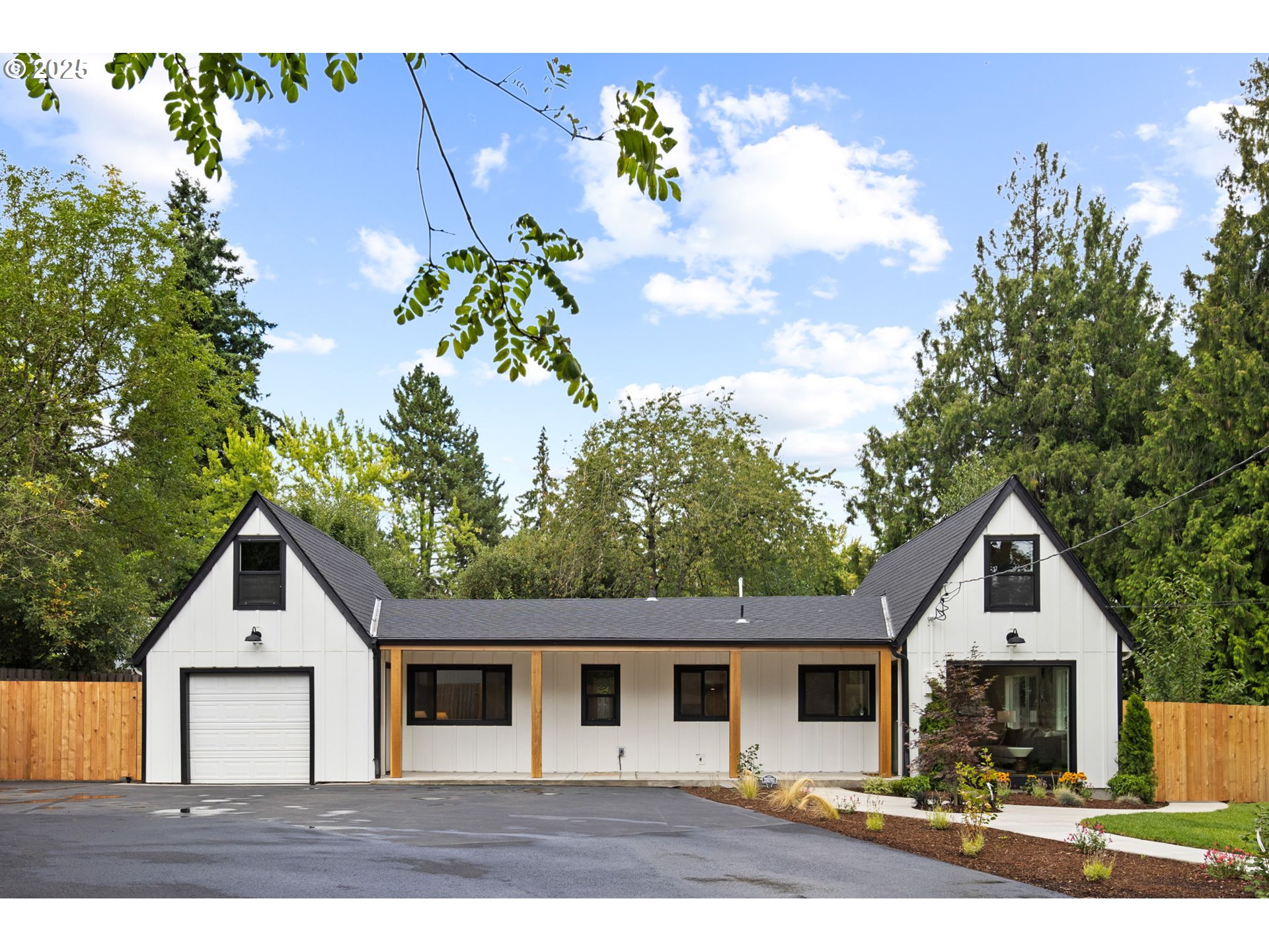 3825 Southwest Huber Street Portland, OR 97219 - Photo 2 of 48 Gallery Image 2