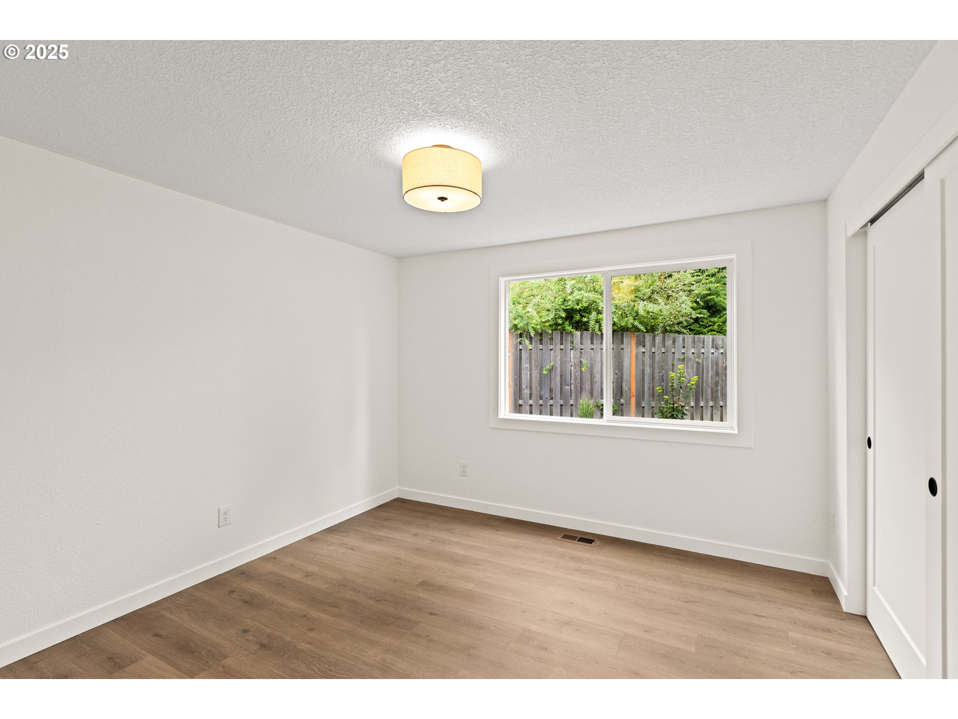 3825 Southwest Huber Street Portland, OR 97219 - Photo 24 of 48 Gallery Image 24