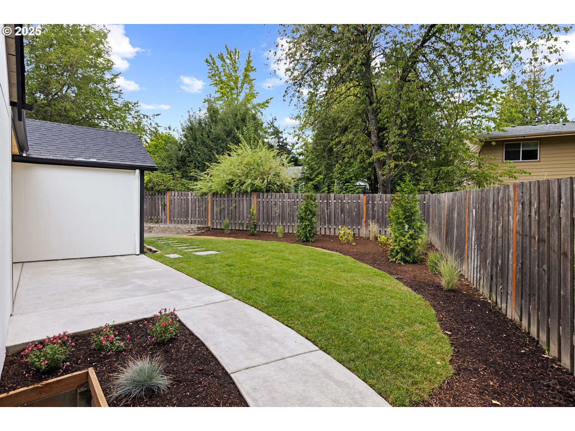3825 Southwest Huber Street Portland, OR 97219 - Photo 37 of 48 Gallery Image 37