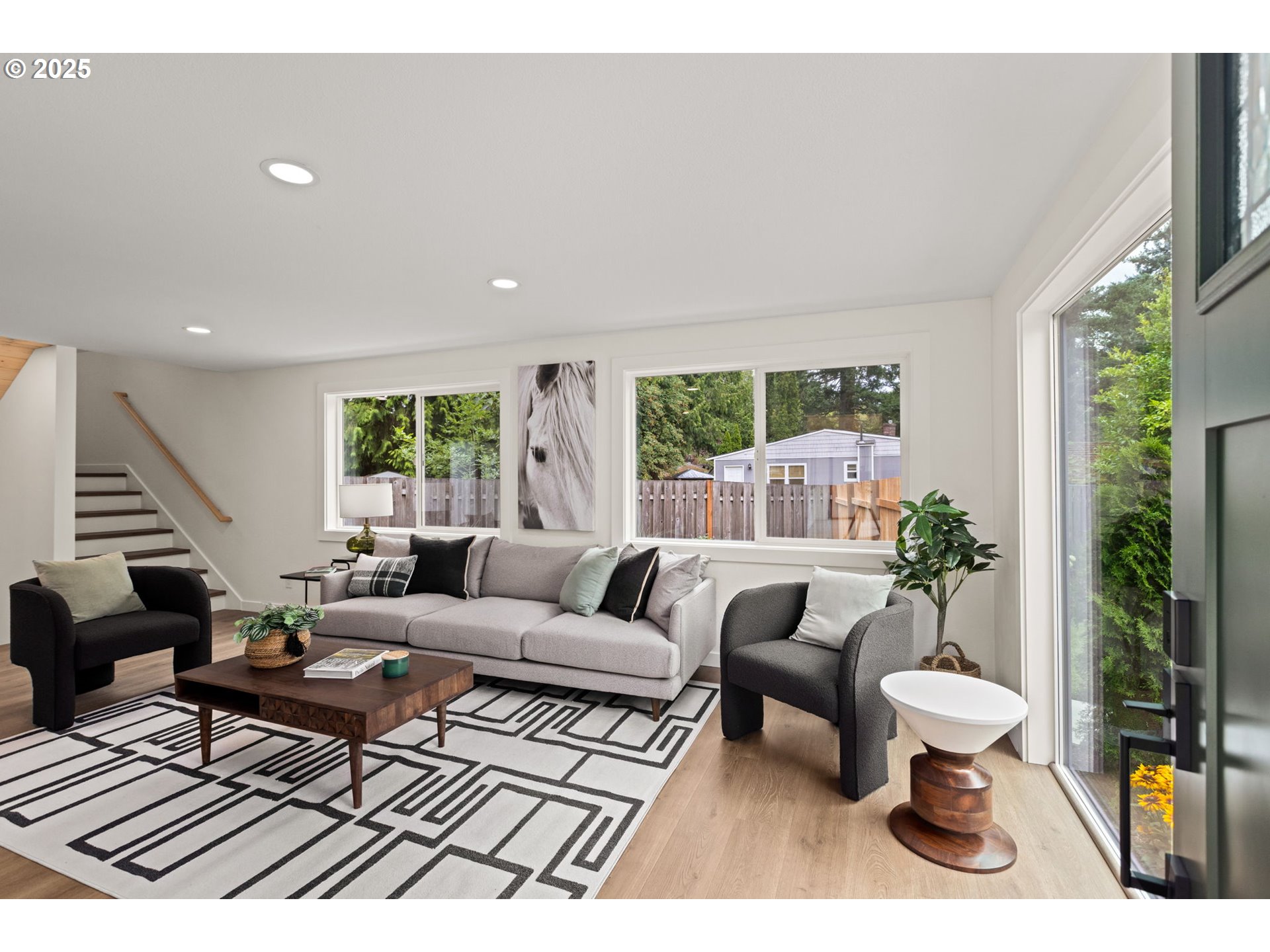 3825 Southwest Huber Street Portland, OR 97219 - Photo 6 of 48 Gallery Image 6