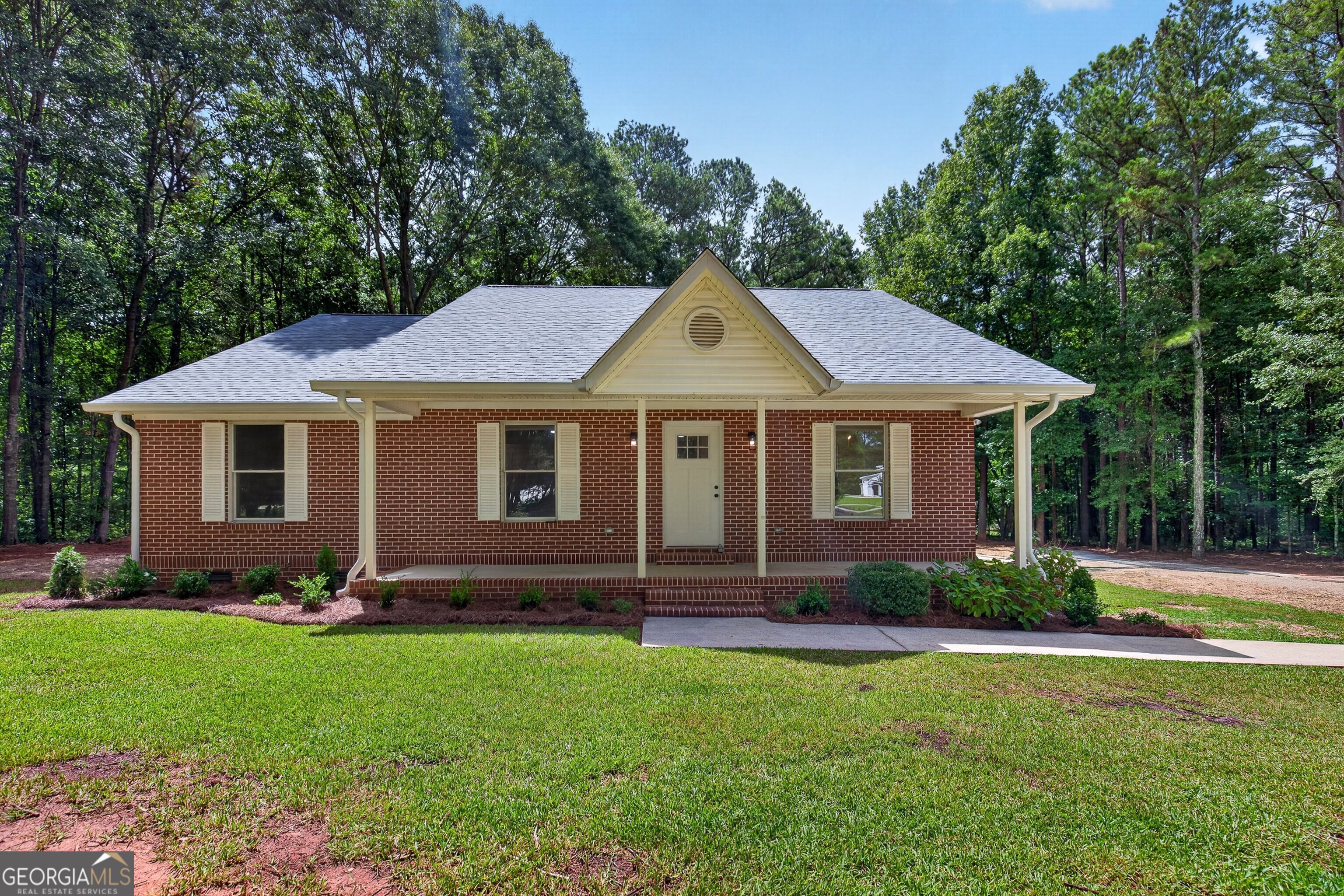 174 Rock House Road Senoia, GA 30276 - Photo 1 of 41