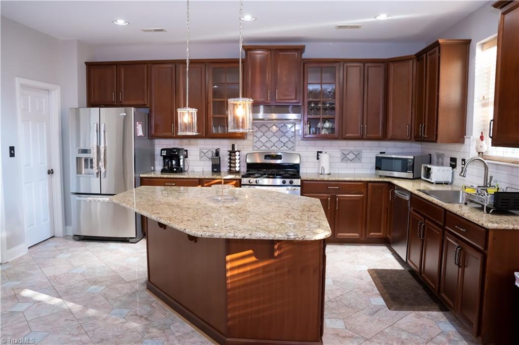 3020 Sycamore Point Trail High Point, NC 27265 - Photo 14 of 33 Gallery Image 14