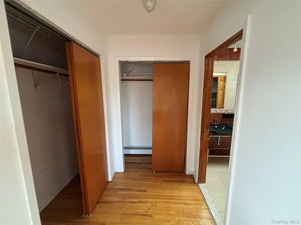 $8,500 | 31 Woodward Street, Roslyn Heights, NY 11577