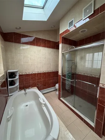 $8,500 | 31 Woodward Street, Roslyn Heights, NY 11577