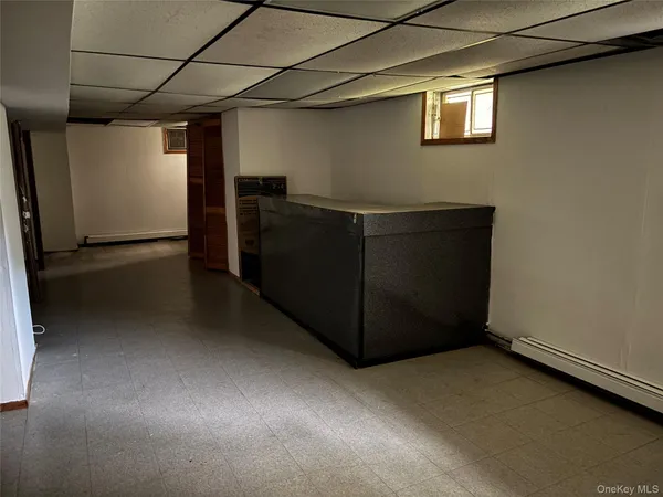 $8,500 | 31 Woodward Street, Roslyn Heights, NY 11577