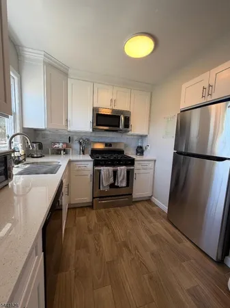 $2,750 | 67 Halstead Avenue, Unit 2, Wallington, NJ 07057