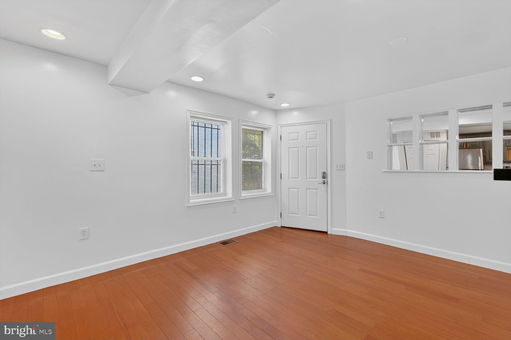 2913 8th Street Southeast, Unit 3101 Washington, DC 20032 - Photo 4 of 33 Large Living Area