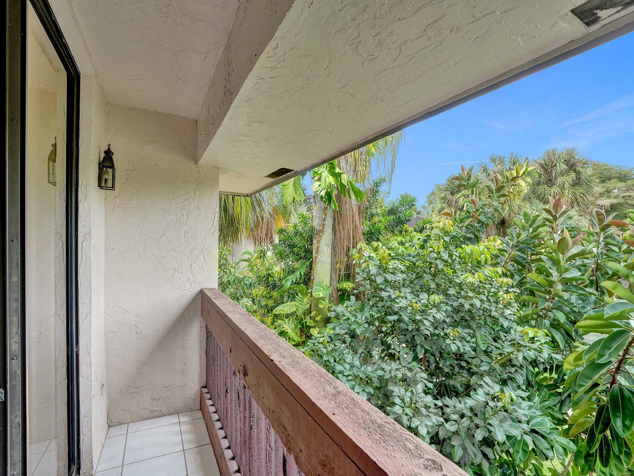 9280 Sable Ridge Circle, Unit B Boca Raton, FL 33428 - Photo 45 of 50 DSC09827