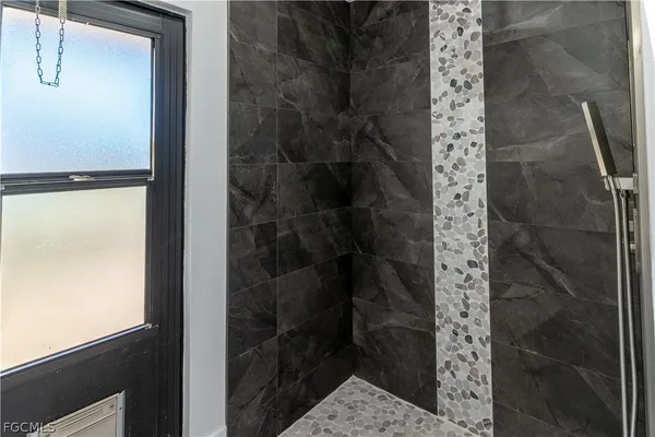 $2,200 | 720 Chavers Street, Lehigh Acres, FL 33974